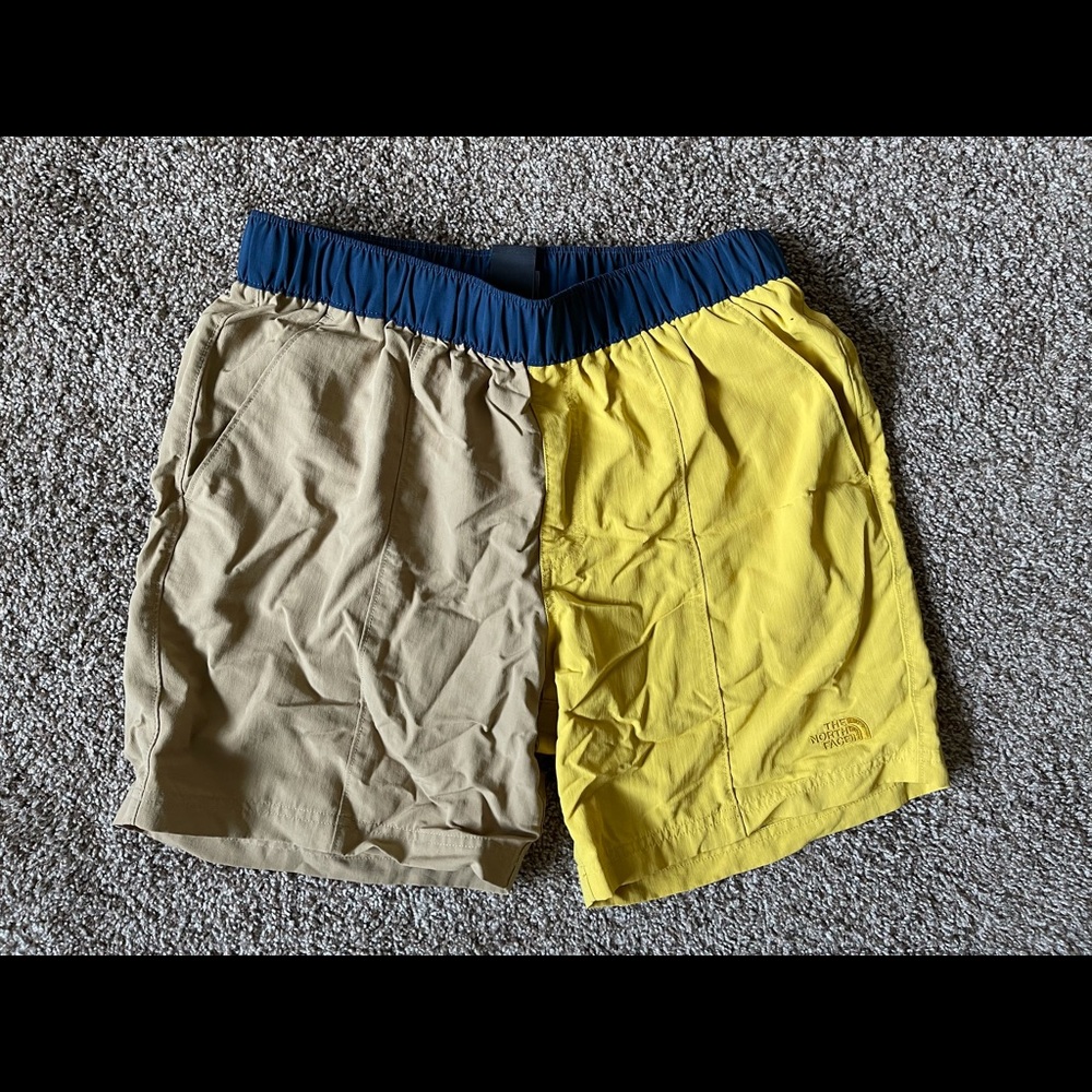 Men’s North Face Shorts - Multicolor ; Medium